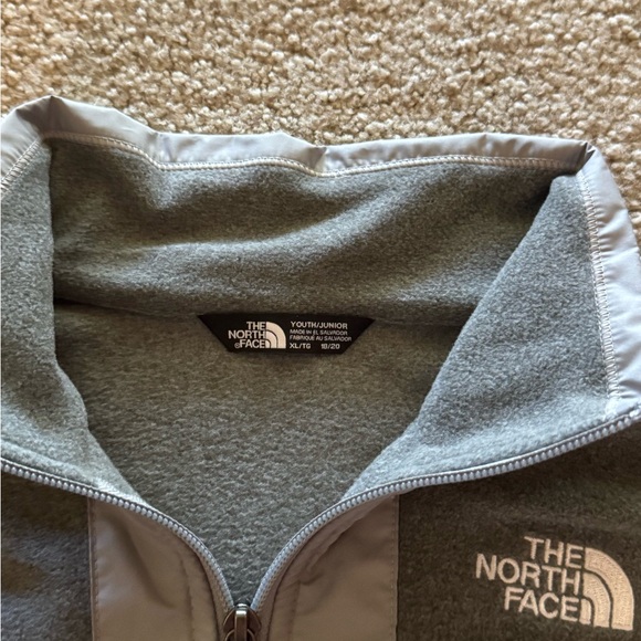 The North face pullover - Picture 3 of 4